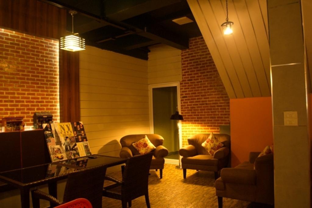 אודון תאני Prajaktra City Hostel מראה חיצוני תמונה